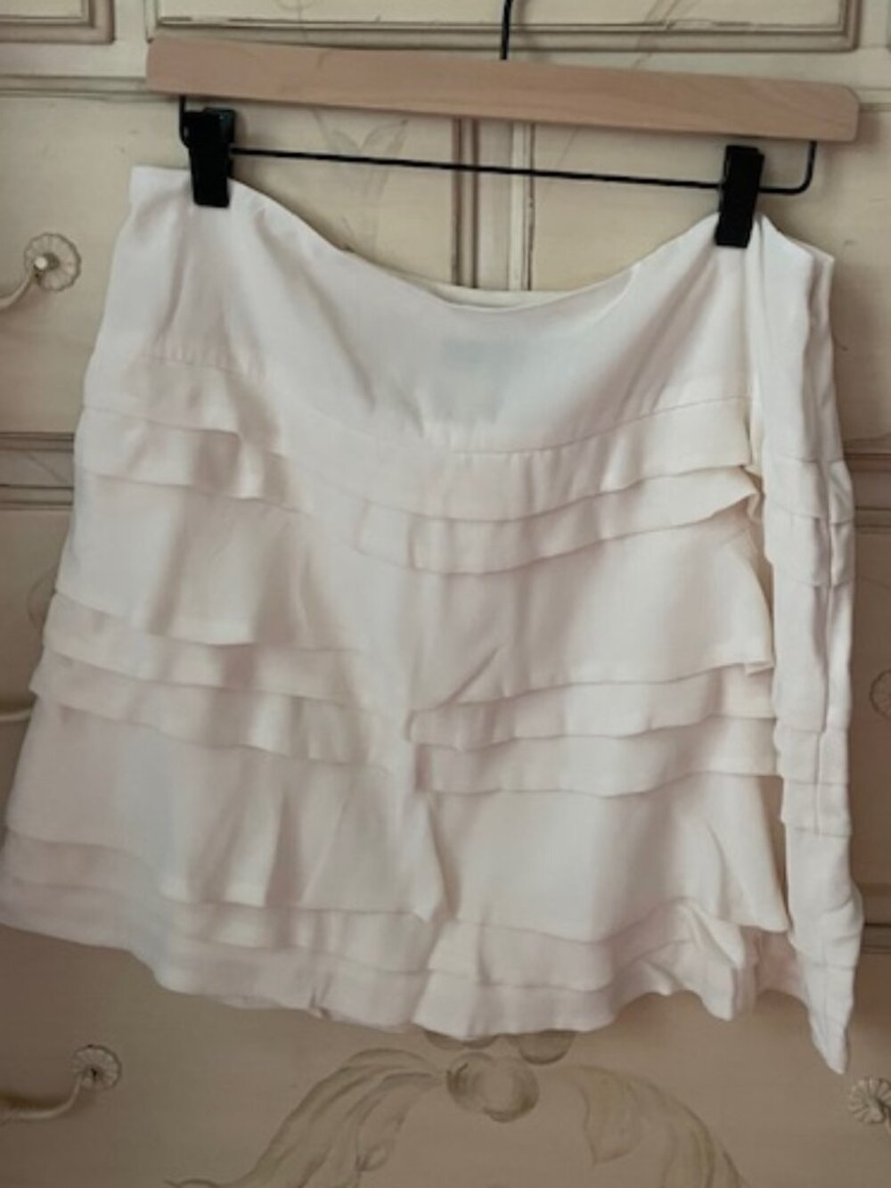 French Connection Off White Ruffle Mini Skirt- size 10